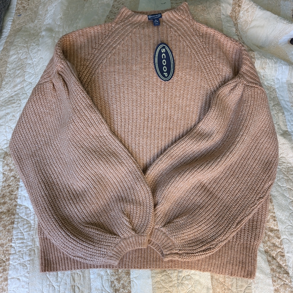 XL Scoop Tan balloon sleeve sweater
